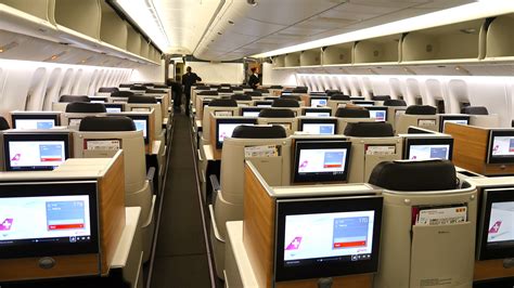 Review: Swiss Boeing 777 Business Class from Zürich to Singapore.